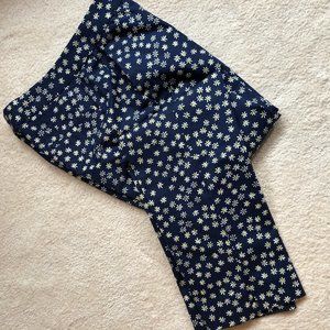 LIKE NEW Boden 7/8 Richmond pants - Daisy print